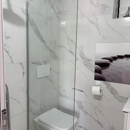 Apartament Kambi *